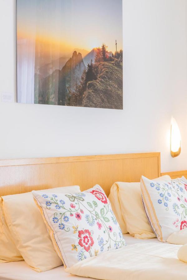 Hotel Garni Weberhausl ชตรอเบิล ภายนอก รูปภาพ