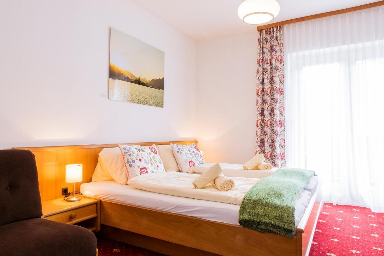 Hotel Garni Weberhausl ชตรอเบิล ภายนอก รูปภาพ
