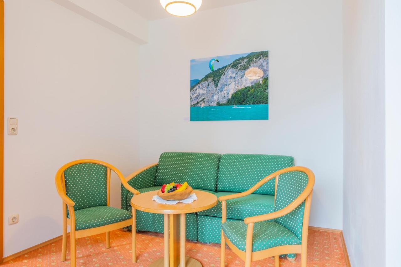 Hotel Garni Weberhausl ชตรอเบิล ภายนอก รูปภาพ
